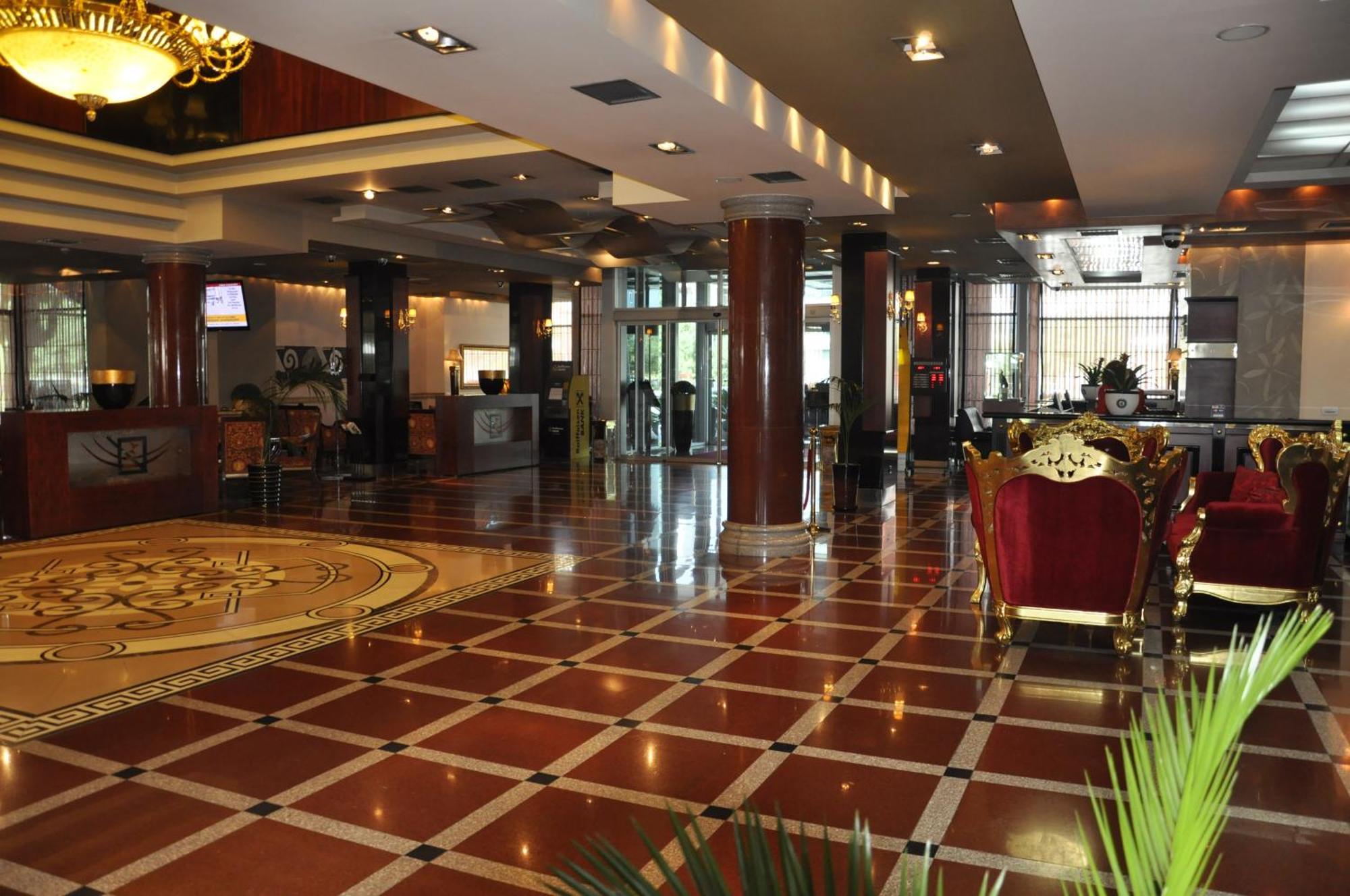 Grand Hotel Europa Shkoder Bagian luar foto