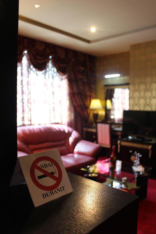 Grand Hotel Europa Shkoder Bagian luar foto