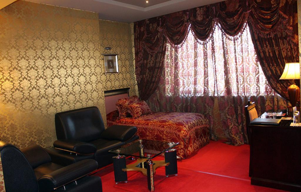 Grand Hotel Europa Shkoder Bagian luar foto