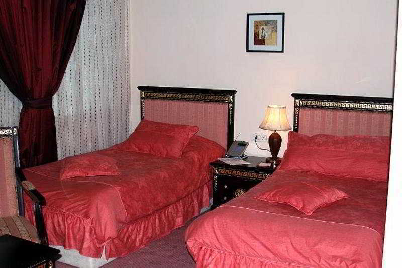 Grand Hotel Europa Shkoder Bagian luar foto