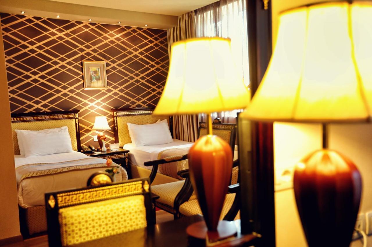 Grand Hotel Europa Shkoder Bagian luar foto