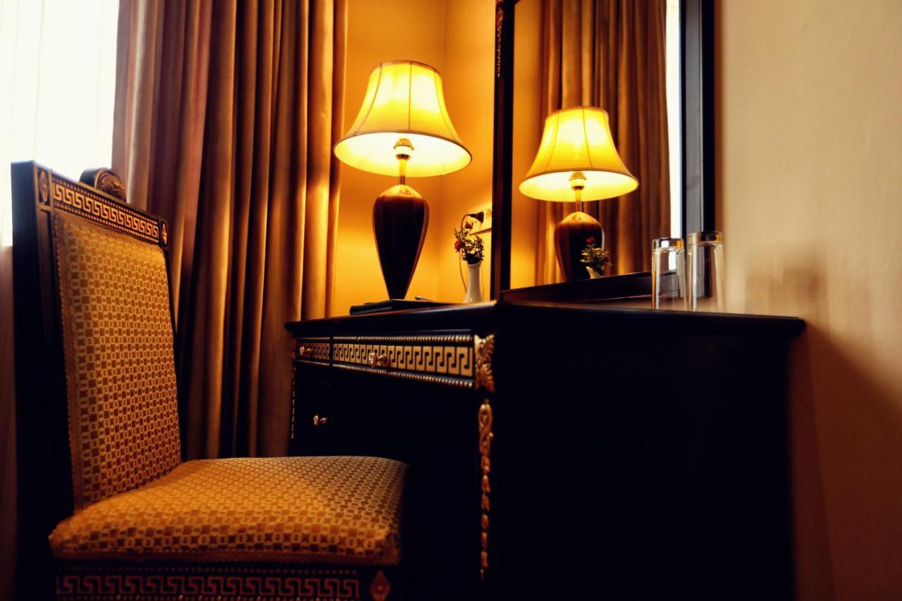 Grand Hotel Europa Shkoder Bagian luar foto